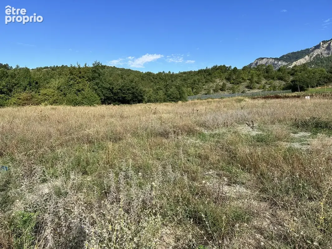 Terrain à VENTAVON