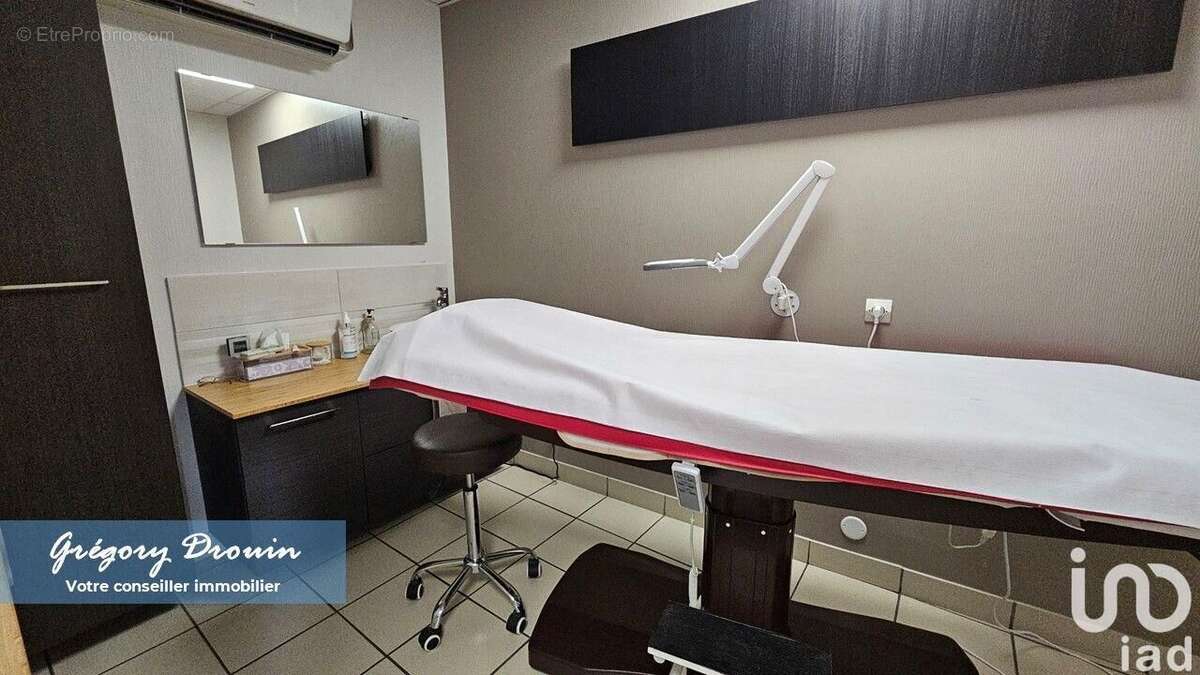 Photo 3 - Commerce à PUISEAUX