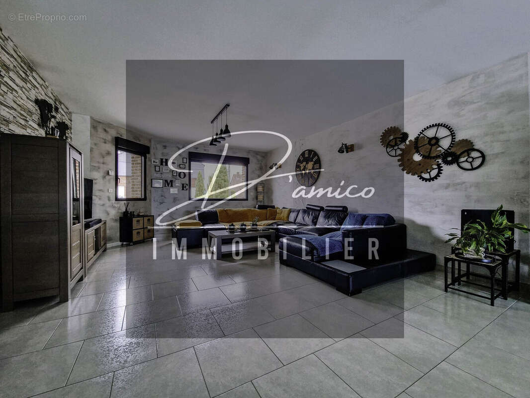 Maison à AVESNES-LE-SEC