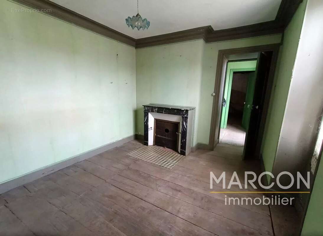 Maison à SAINT-GEORGES-LA-POUGE