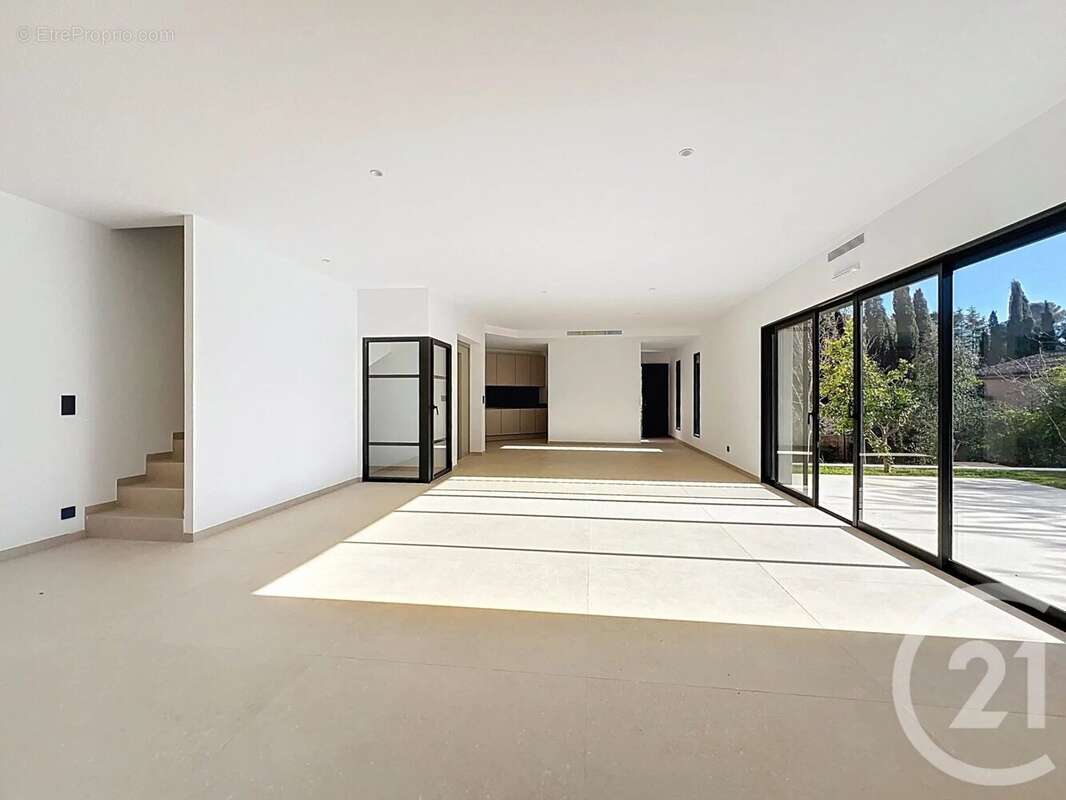 Maison 162 m² à Mougins  - photo 22