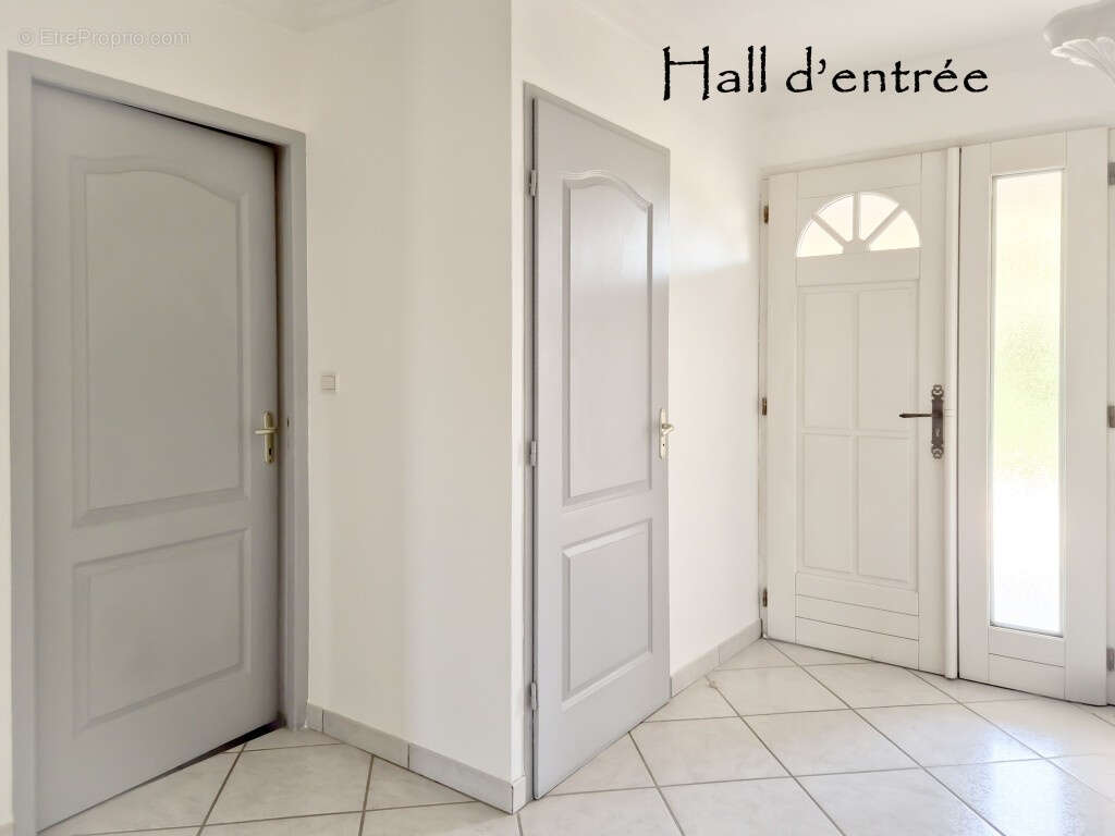 Maison à SAINT-CLAIR-DU-RHONE