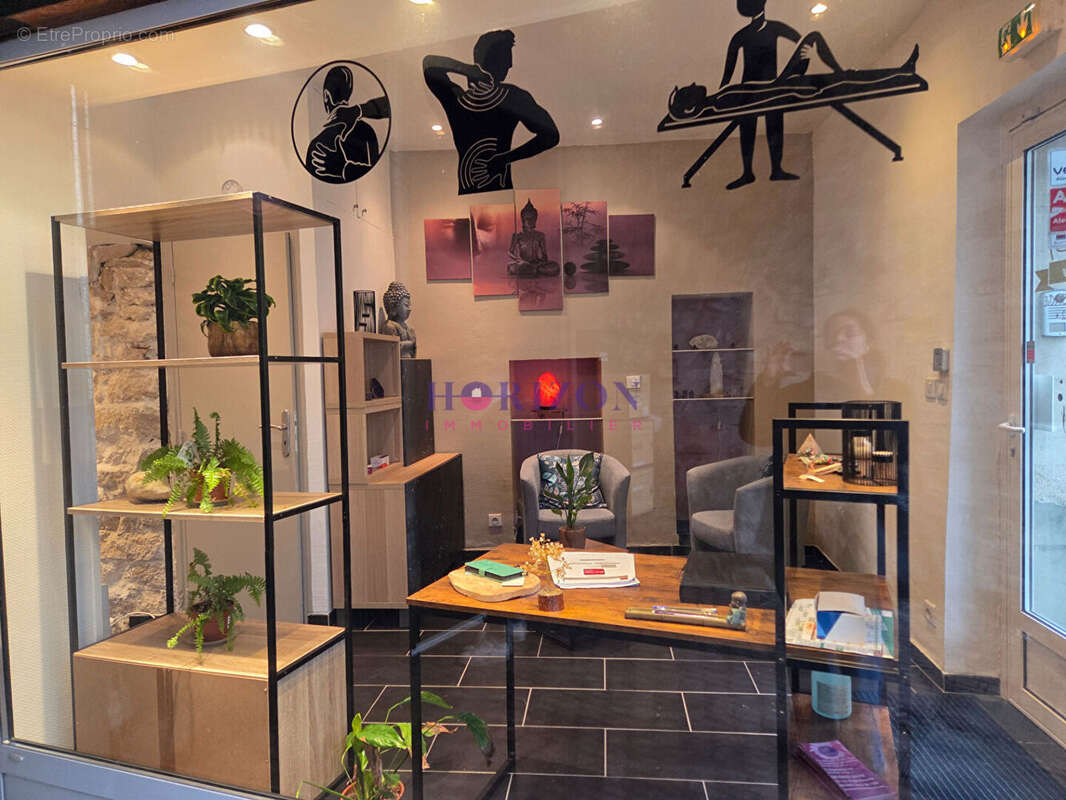 Commerce à ORRY-LA-VILLE