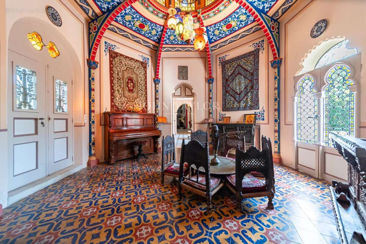 Propriété d'exception aux portes de Lourmarin – Élégant domaine de caractère au cœur du Luberon - photo 13