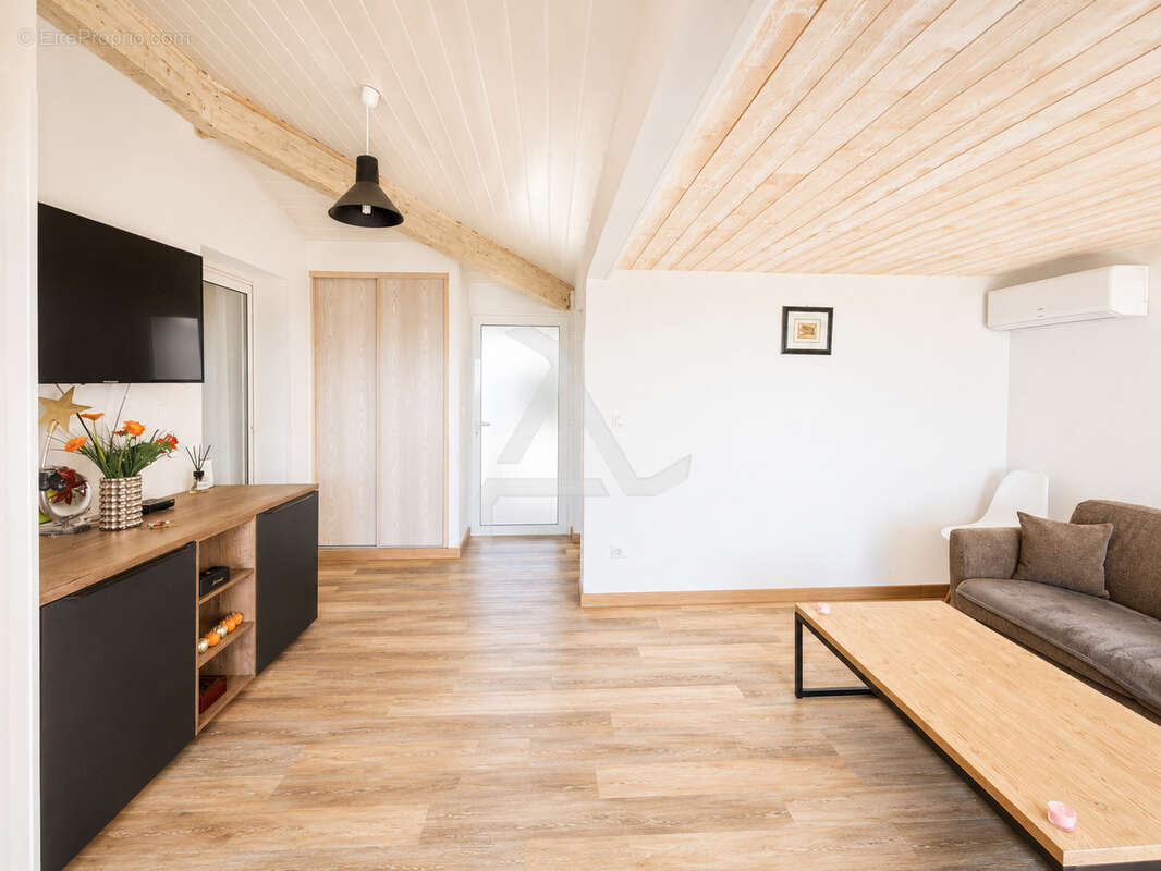 Appartement t2 de 60 m2 avec atelier de 56m2 dans petite copropriété de charme à 20min de porto-vecchio - photo 5
