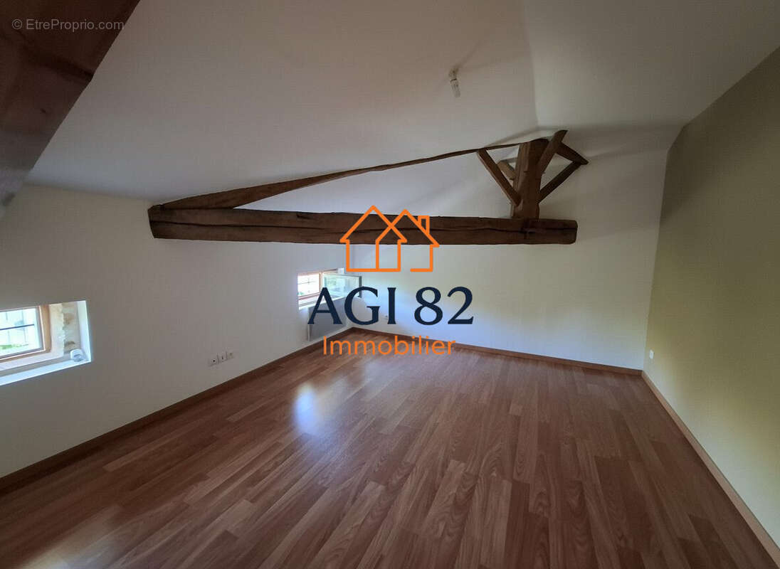 Maison 179 m² à Saint-Michel  - photo 6