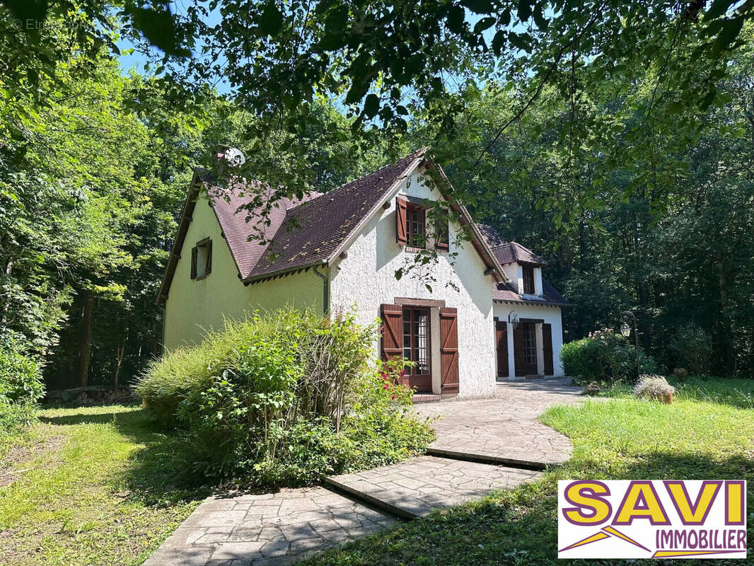 Maison à FERRIERES-EN-GATINAIS