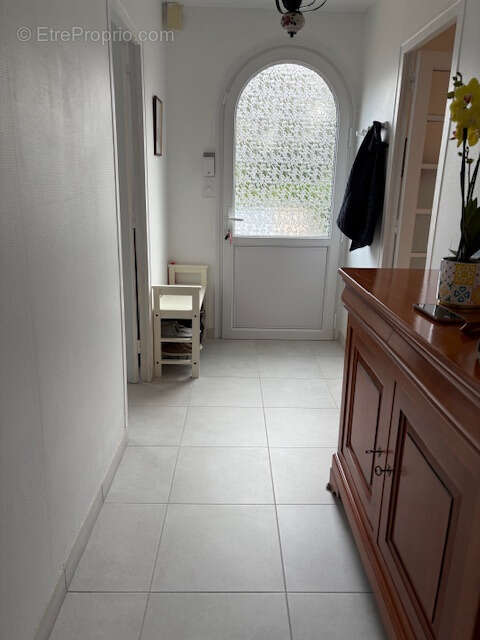 Maison à AMBRIERES-LES-VALLEES