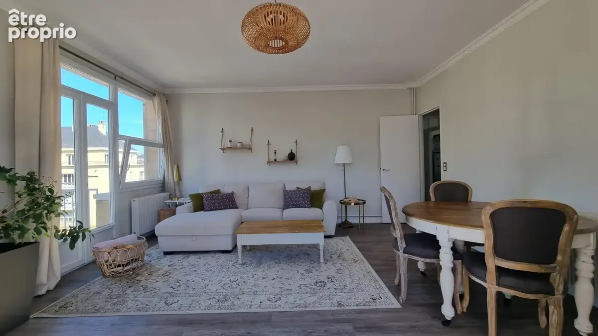 Appartement à vendre - Rouen Centre - 69,52 m² - 2 chambres - 3 balcons - Dernier étage - photo 3
