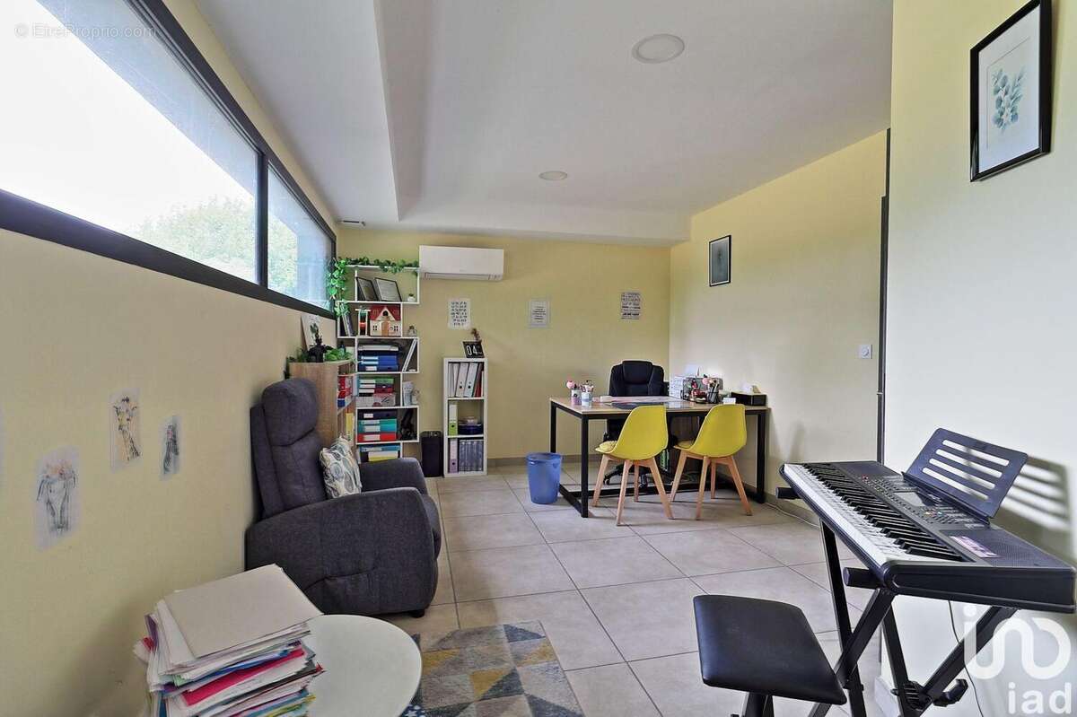 Photo 6 - Commerce à SAINT-CYPRIEN