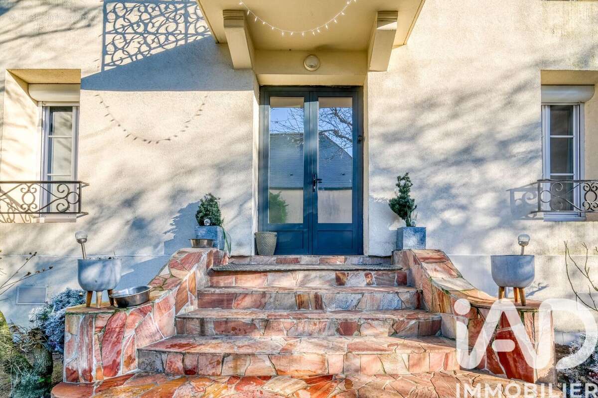 Photo 2 - Maison à NOISY-LE-GRAND