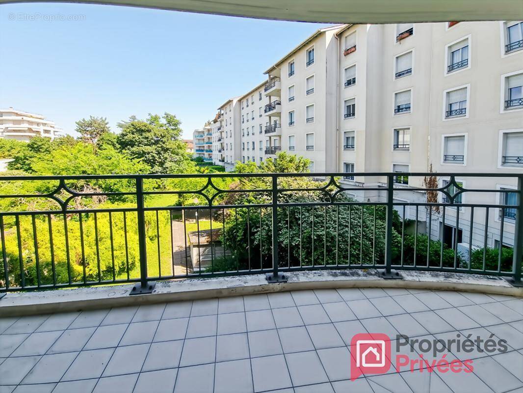 Appartement à LYON-8E
