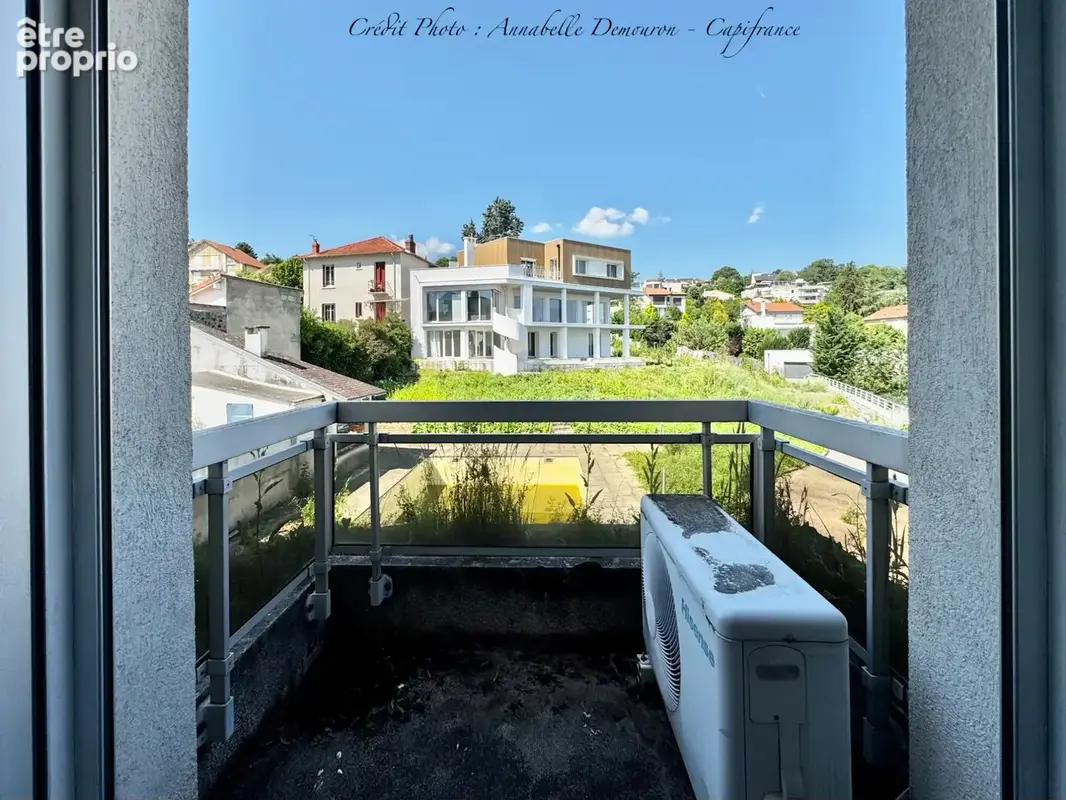 ROYAT - Grande maison familiale à rénover avec vue panoramique, terrain rare, piscine - photo 45