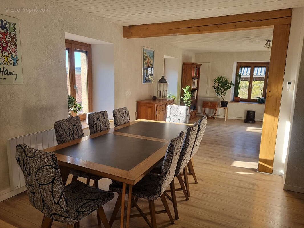 Maison à HAUTERIVE-LA-FRESSE