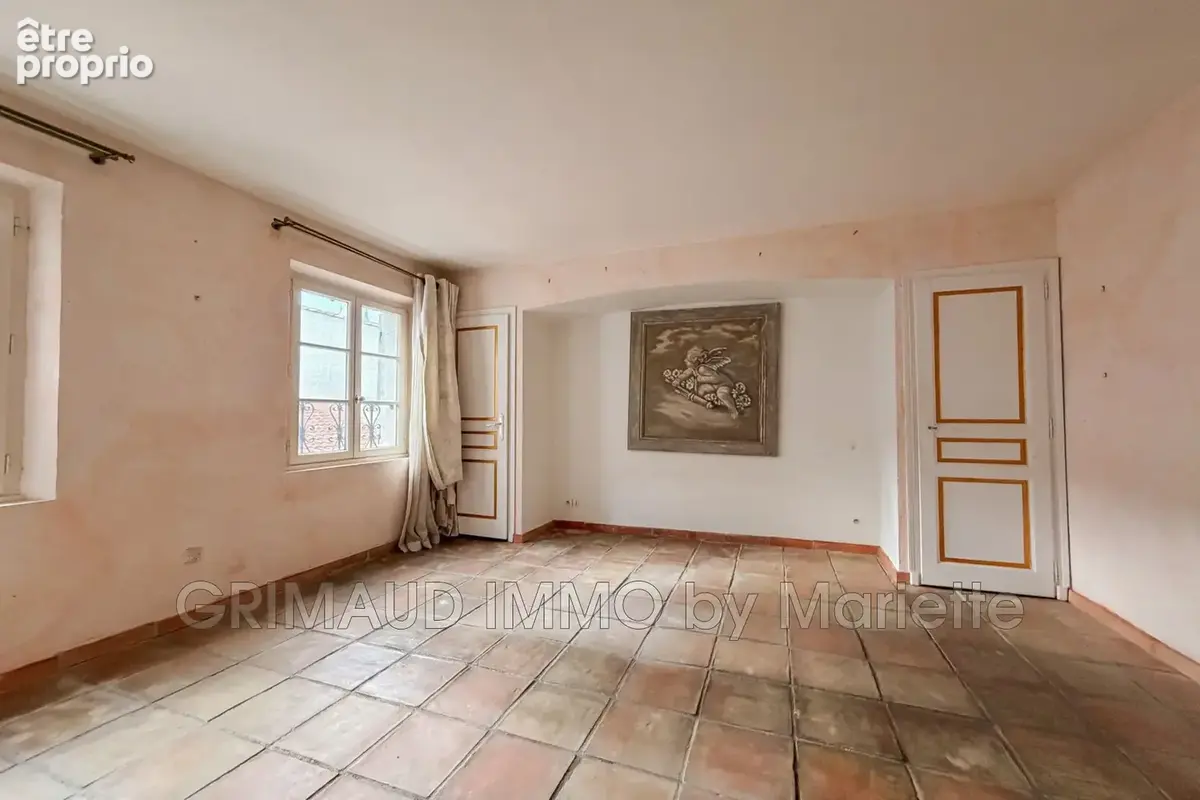 Maison 7 pièces 231 m² à vendre à Cogolin (83310) - photo 7