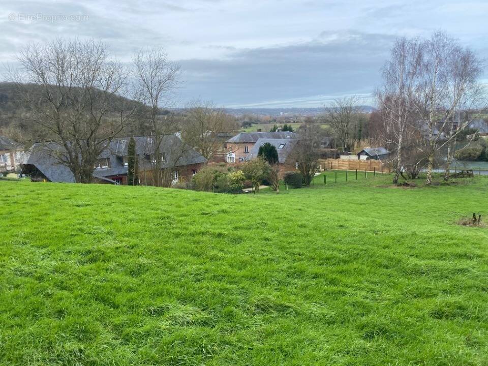 Terrain à FIQUEFLEUR-EQUAINVILLE