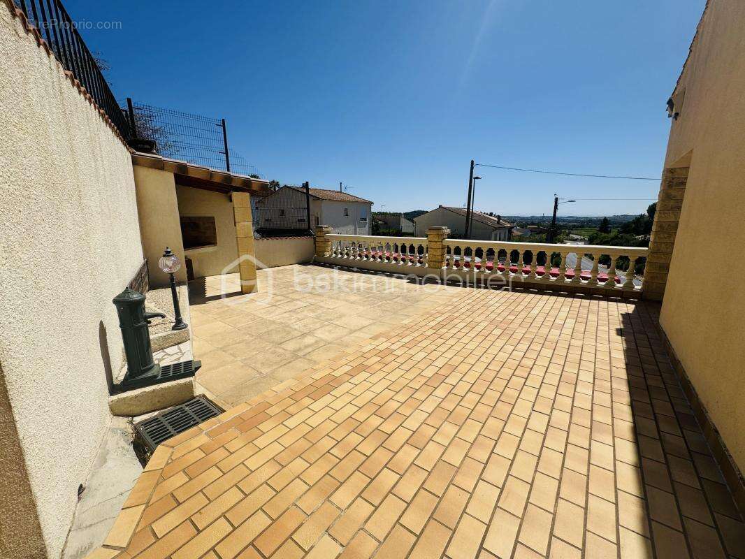 Maison à CORNEILHAN