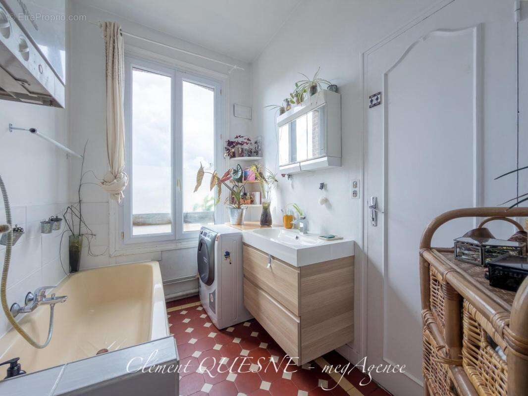 Charme important / centre-ville / 3 chambres - photo 13