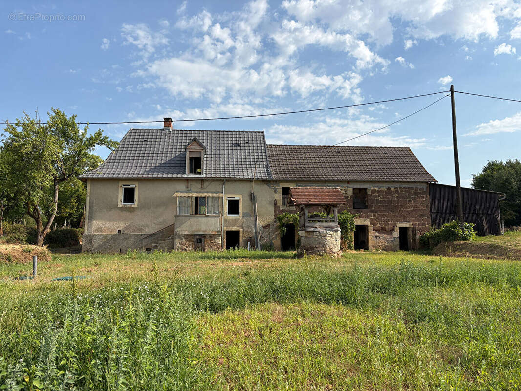 Maison à SEGONZAC