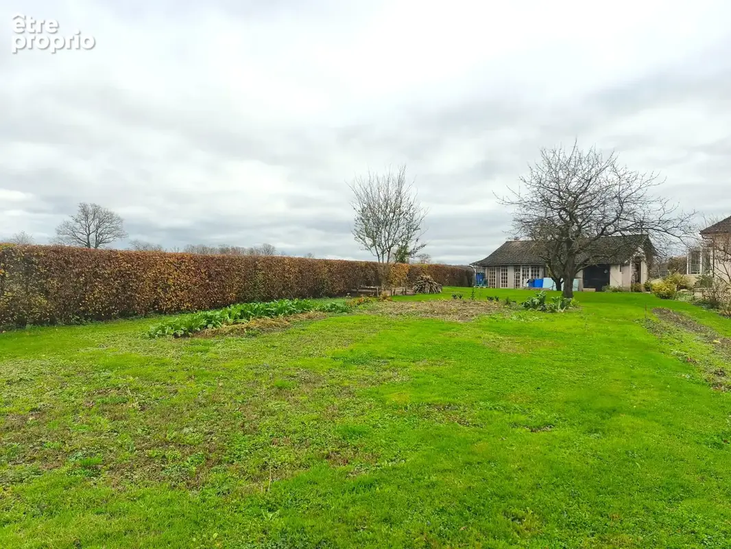 Terrain 850 m² à vendre à Attignat (01340) - photo 3