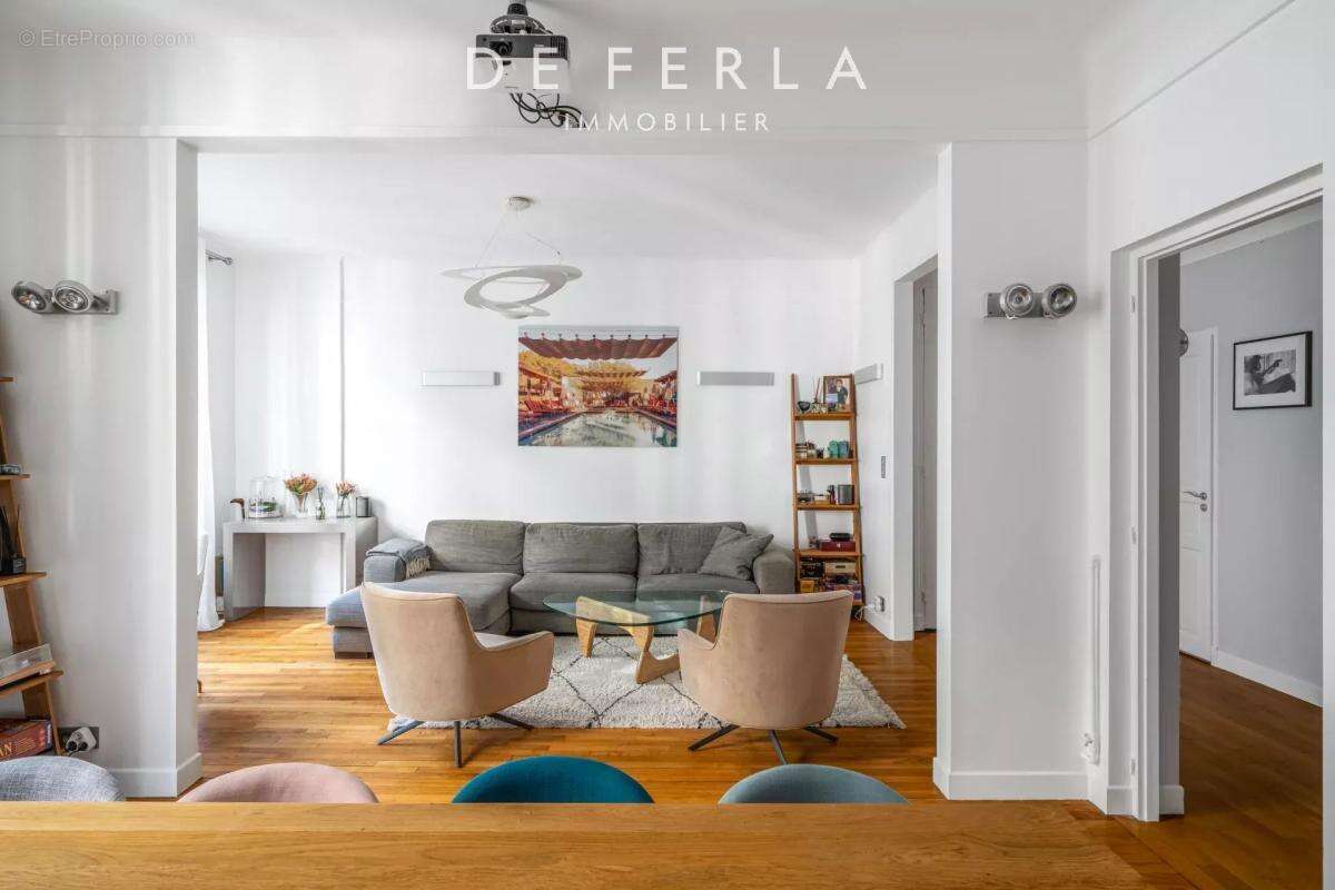 Appartement à PARIS-6E