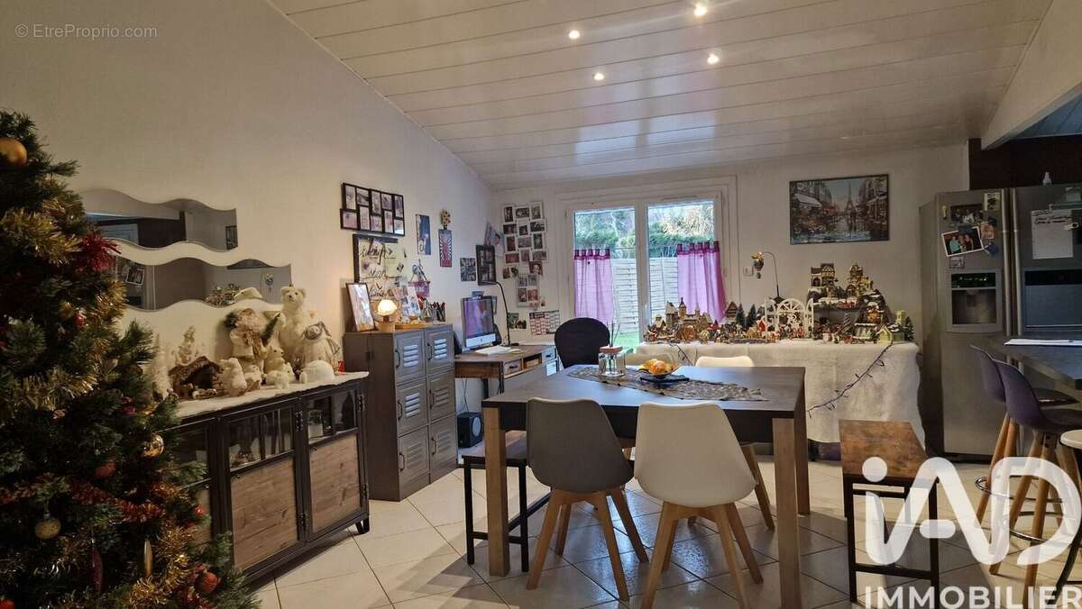 Photo 8 - Maison à LESIGNY