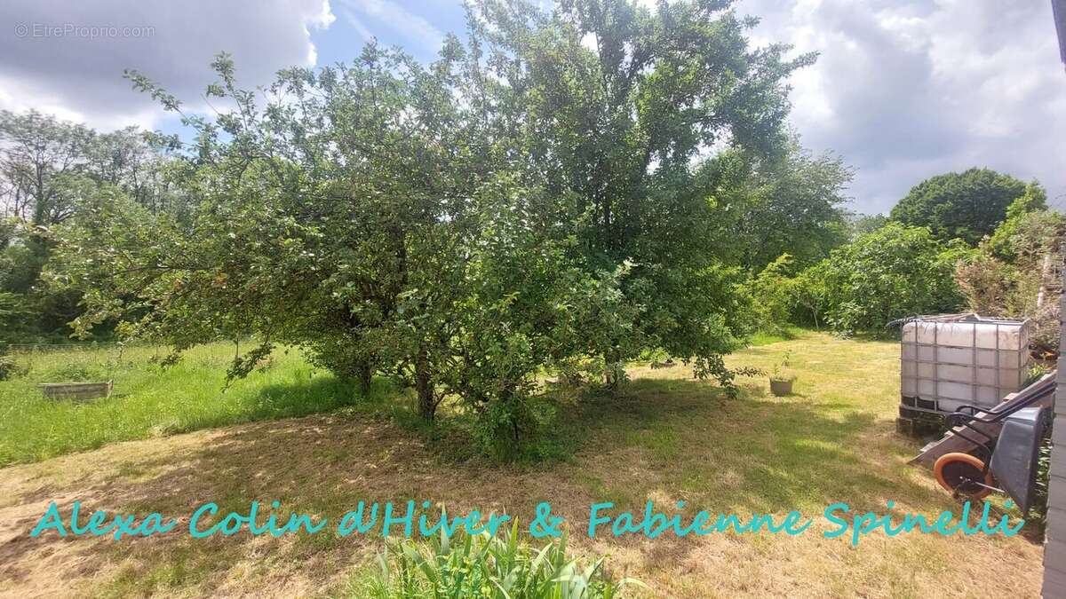 Longère rénovée dans village recherché - photo 14