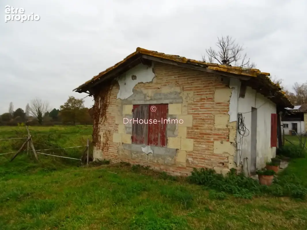 Maison 270 m² à Saint-Andre-De-Cubzac  - photo 3