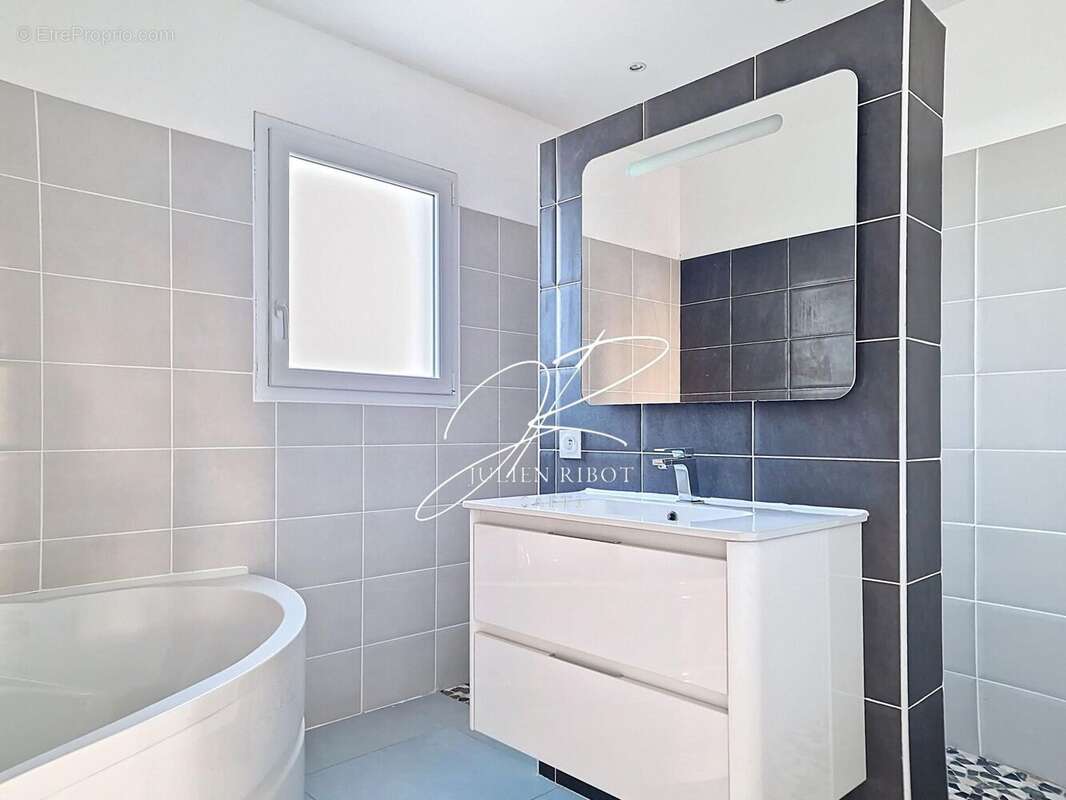 Photo 7 - Maison à PUIMISSON