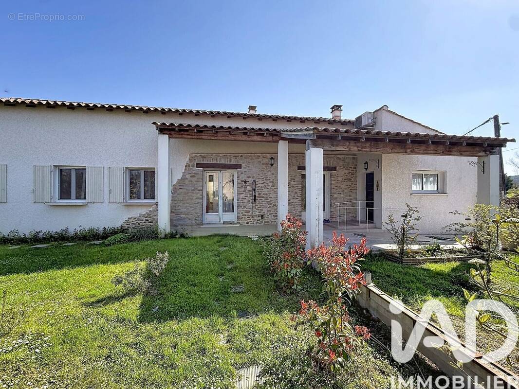 Photo 1 - Maison à LES PLANS