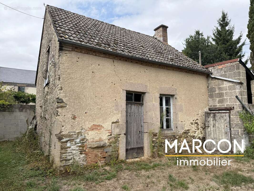 Maison à GENOUILLAC