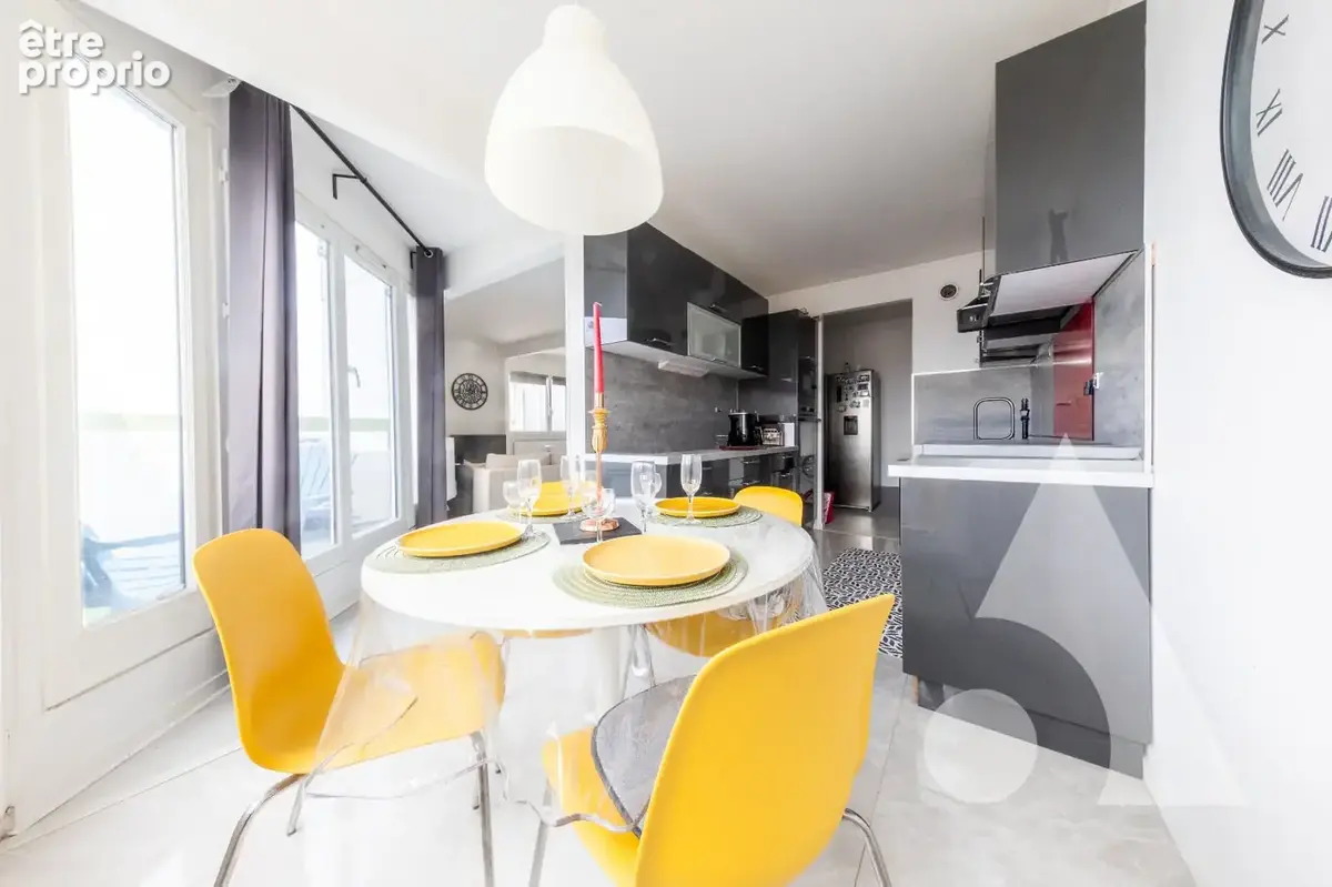 Appartement F2 - Balcon avec vue dégagée. - photo 2
