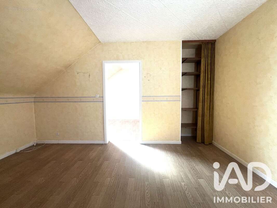Maison 92 m² à Stiring-Wendel  - photo 9