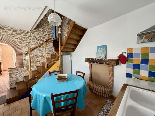 Maison en pierres proche commerces - photo 3