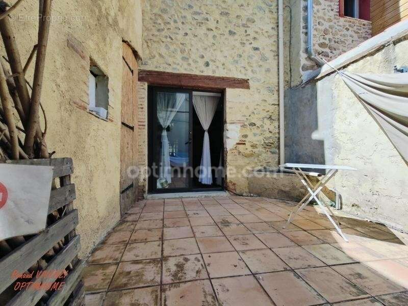  Maison de caractère divisée en 2 logements – Opportunité rare au cœur de PRADES - photo 15