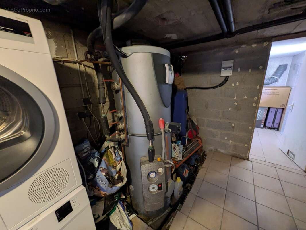 Ploerdut maison en rez de chaussée surélevé de 6 pièces de 130m² environ parcelle clôturée de 1327m² - photo 18