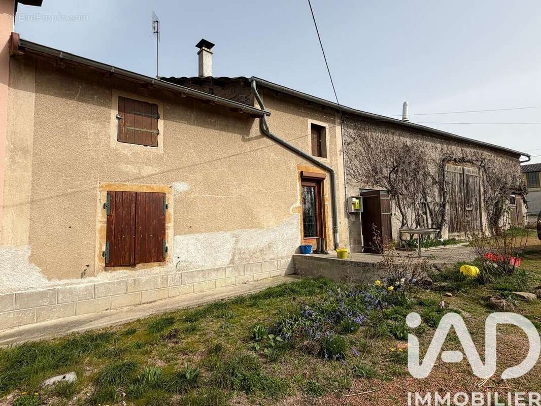 Maison 73 m² à Urbise  - photo 3