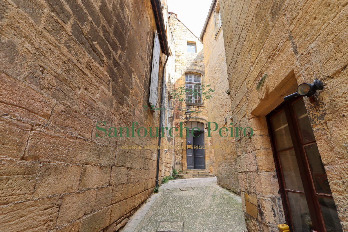 Appartement à SARLAT-LA-CANEDA
