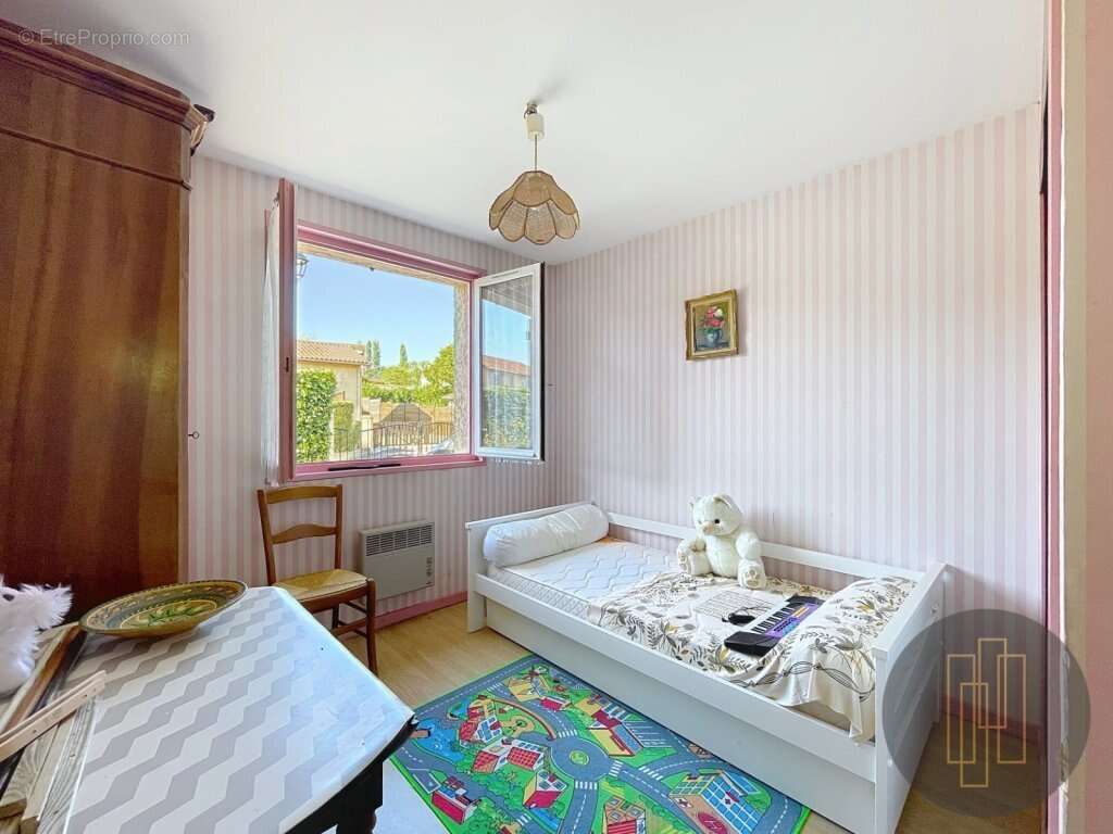 Maison à POUILLY-LE-MONIAL