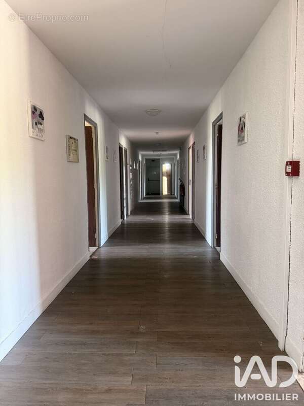 Commerce 1000 m² à Champigny  - photo 7