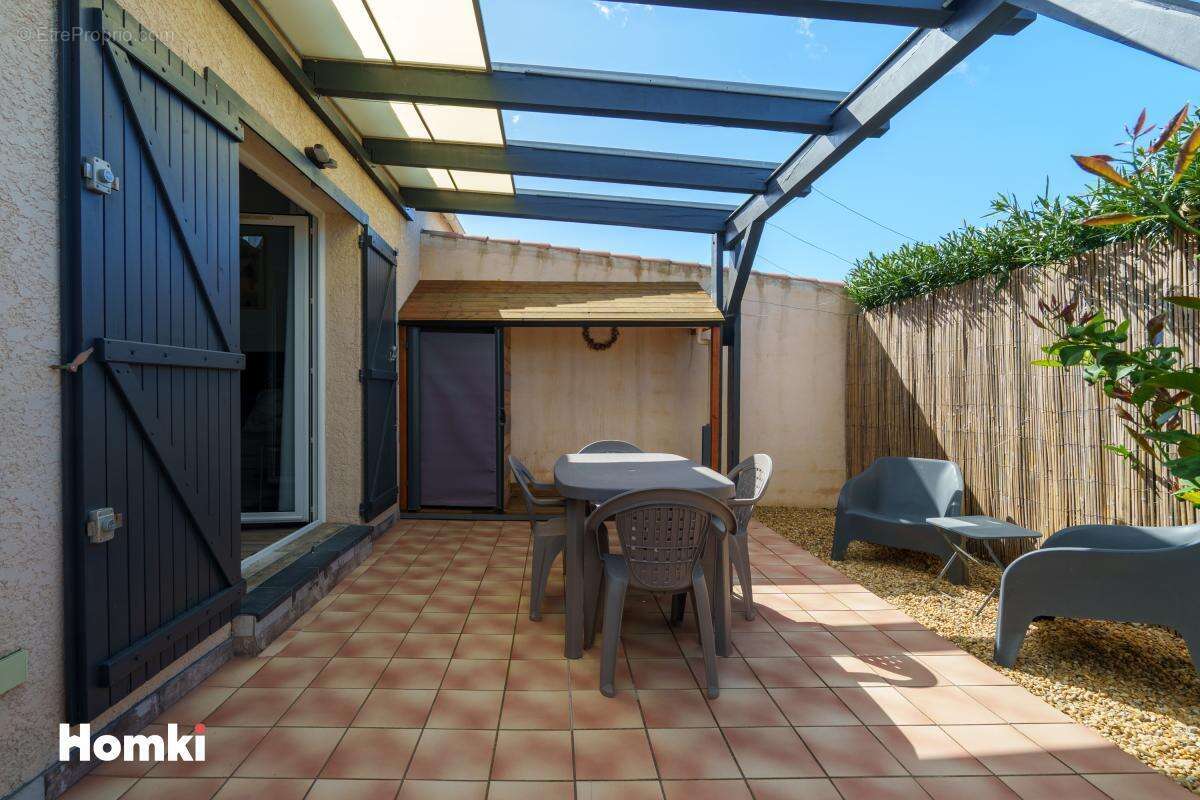 Maison à VIC-LA-GARDIOLE