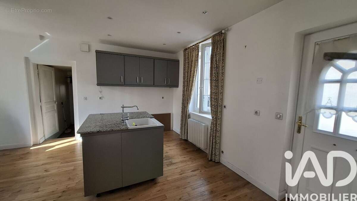 Photo 2 - Maison à CHATEAUNEUF-EN-THYMERAIS