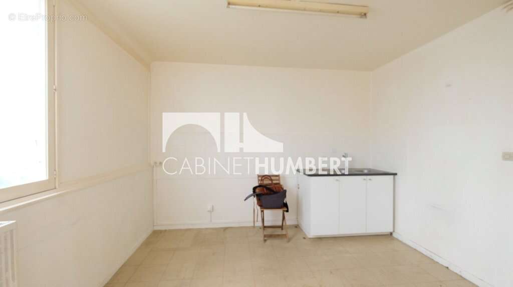 Appartement 53 m² à Saint-Etienne  - photo 7