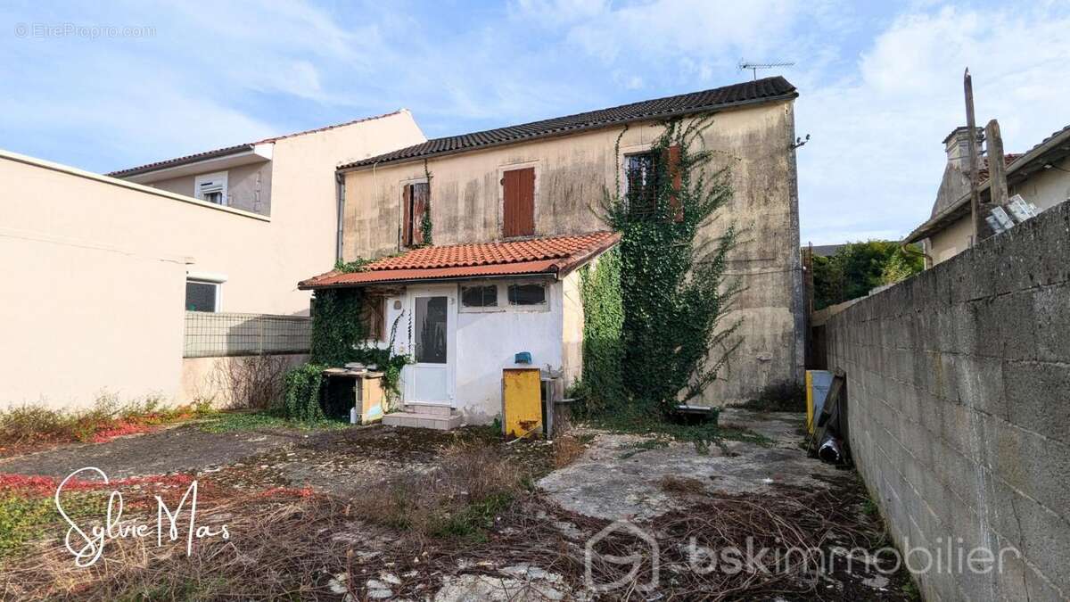 Appartement à FUMEL