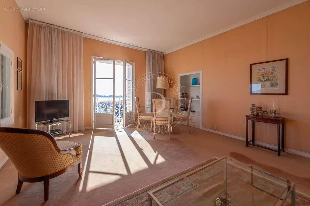 Appartement à BEAULIEU-SUR-MER