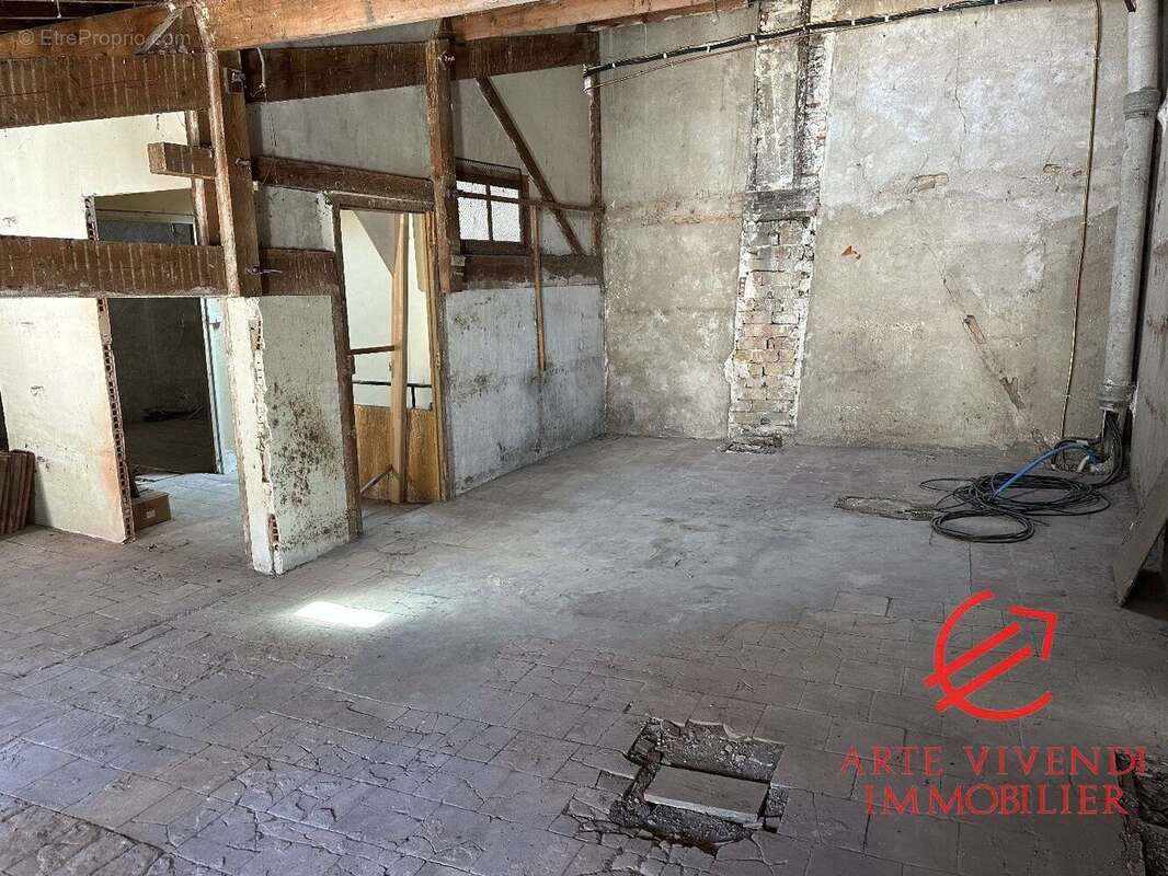 Appartement 240 m² à Carcassonne  - photo 3