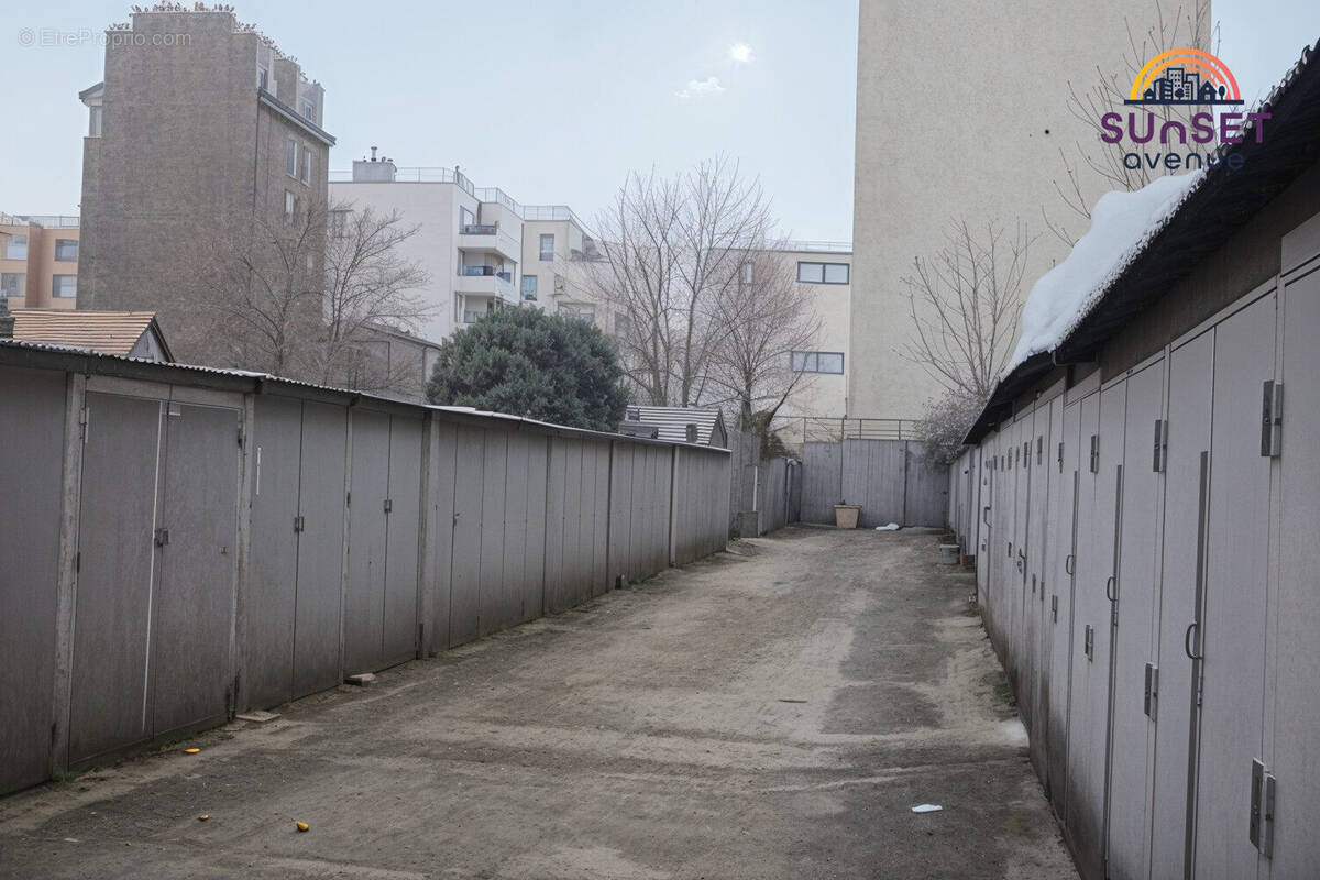 Parking à AUBERVILLIERS