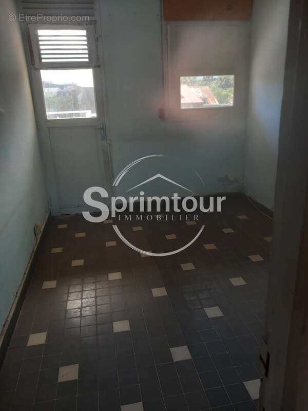 Appartement à POINTE-A-PITRE
