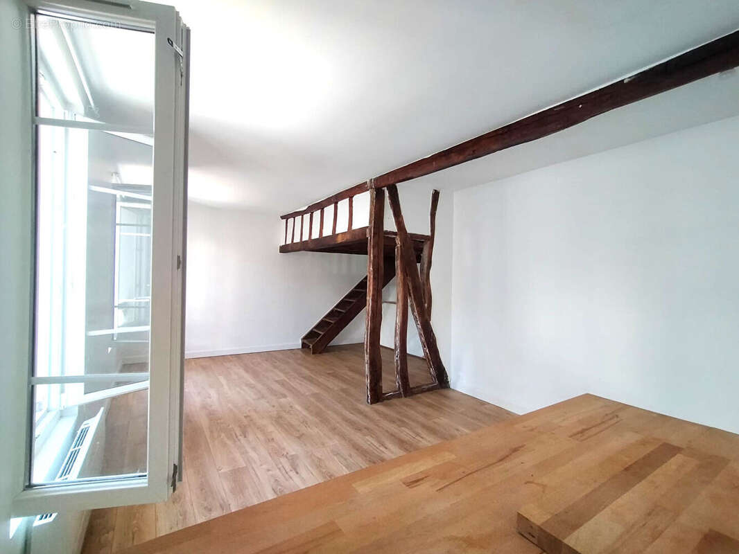Appartement à PARIS-12E