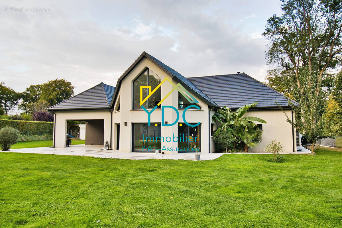Maison à YERVILLE